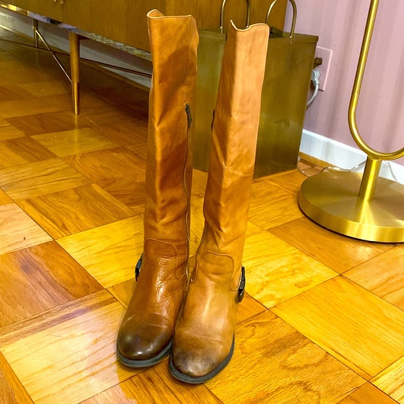 Vince Camuto Boot- - Picture 7 of 16